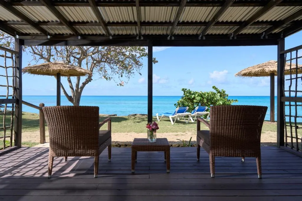 Beachfront Bungalow (2 Doubles)